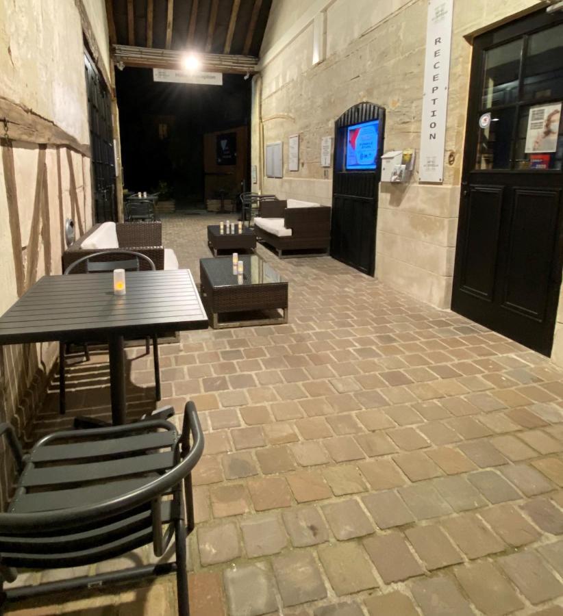 שומון-אן-וקסה Logis - Hotel & Restaurant Saint Nicolas מראה חיצוני תמונה