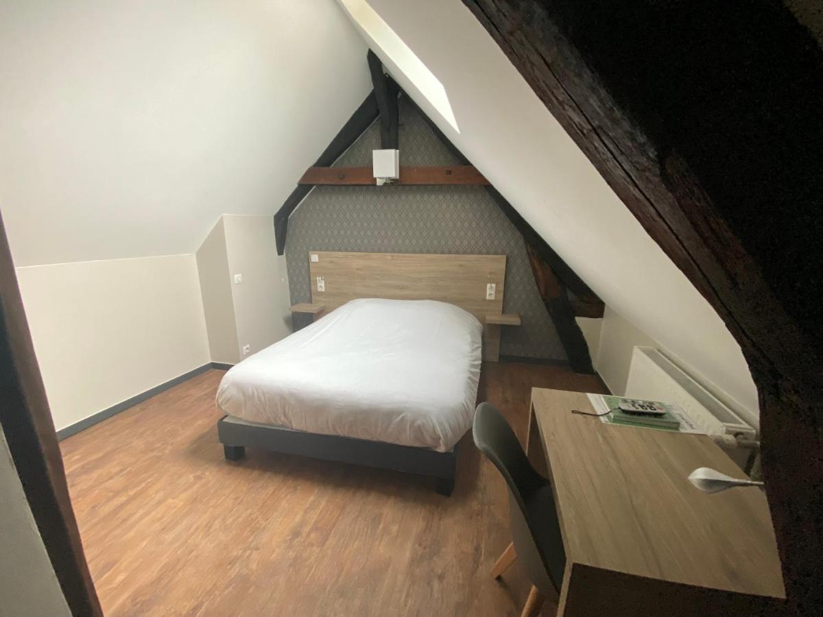שומון-אן-וקסה Logis - Hotel & Restaurant Saint Nicolas מראה חיצוני תמונה