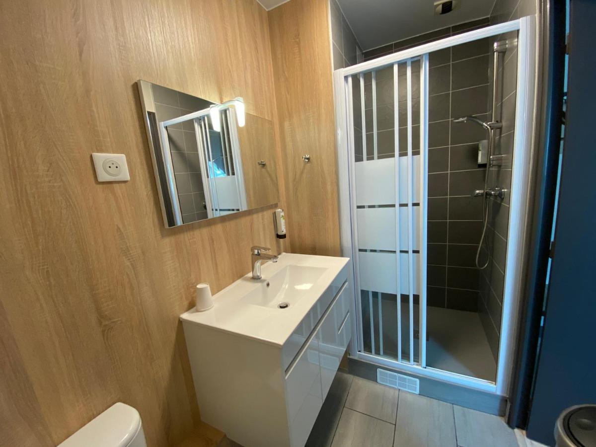 שומון-אן-וקסה Logis - Hotel & Restaurant Saint Nicolas מראה חיצוני תמונה