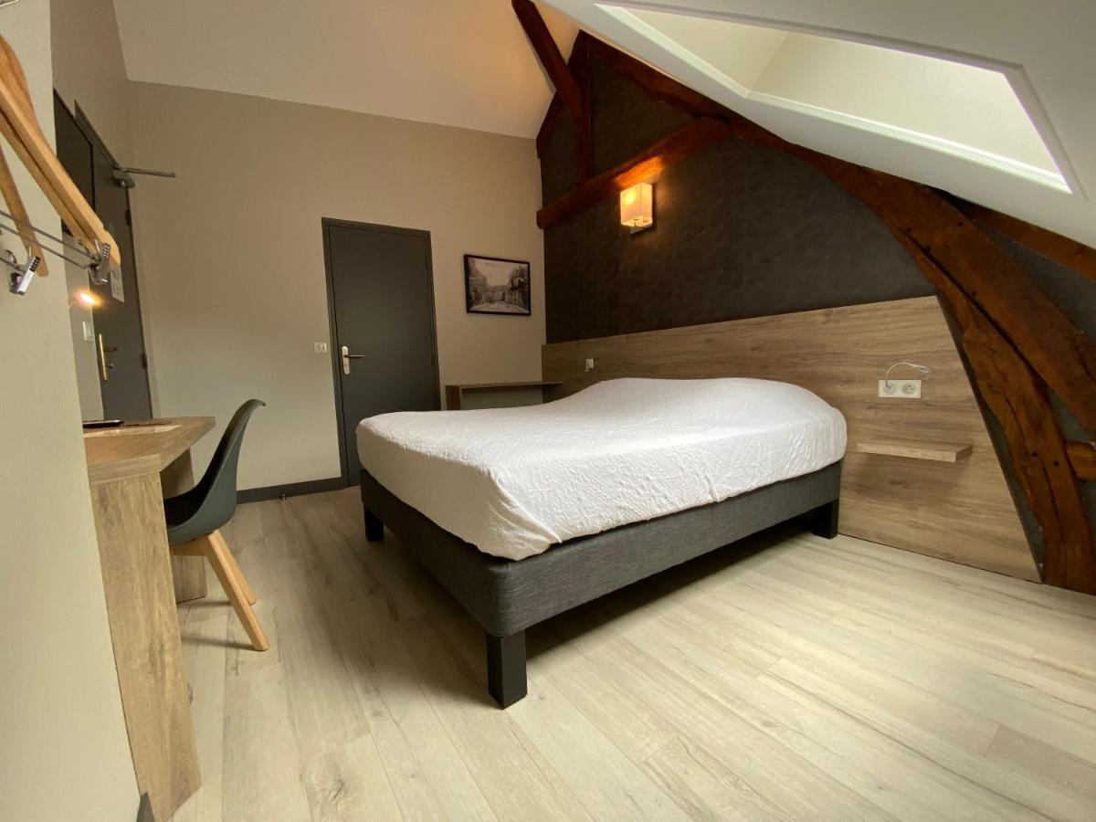 שומון-אן-וקסה Logis - Hotel & Restaurant Saint Nicolas מראה חיצוני תמונה